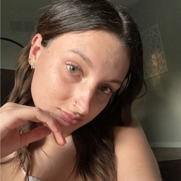 Meet your Posher, Makayla - Picture 1 of 1